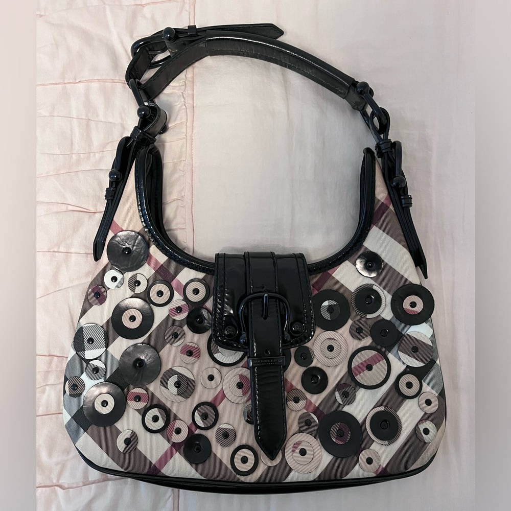 Burberry Nova Check Circle Appliqué